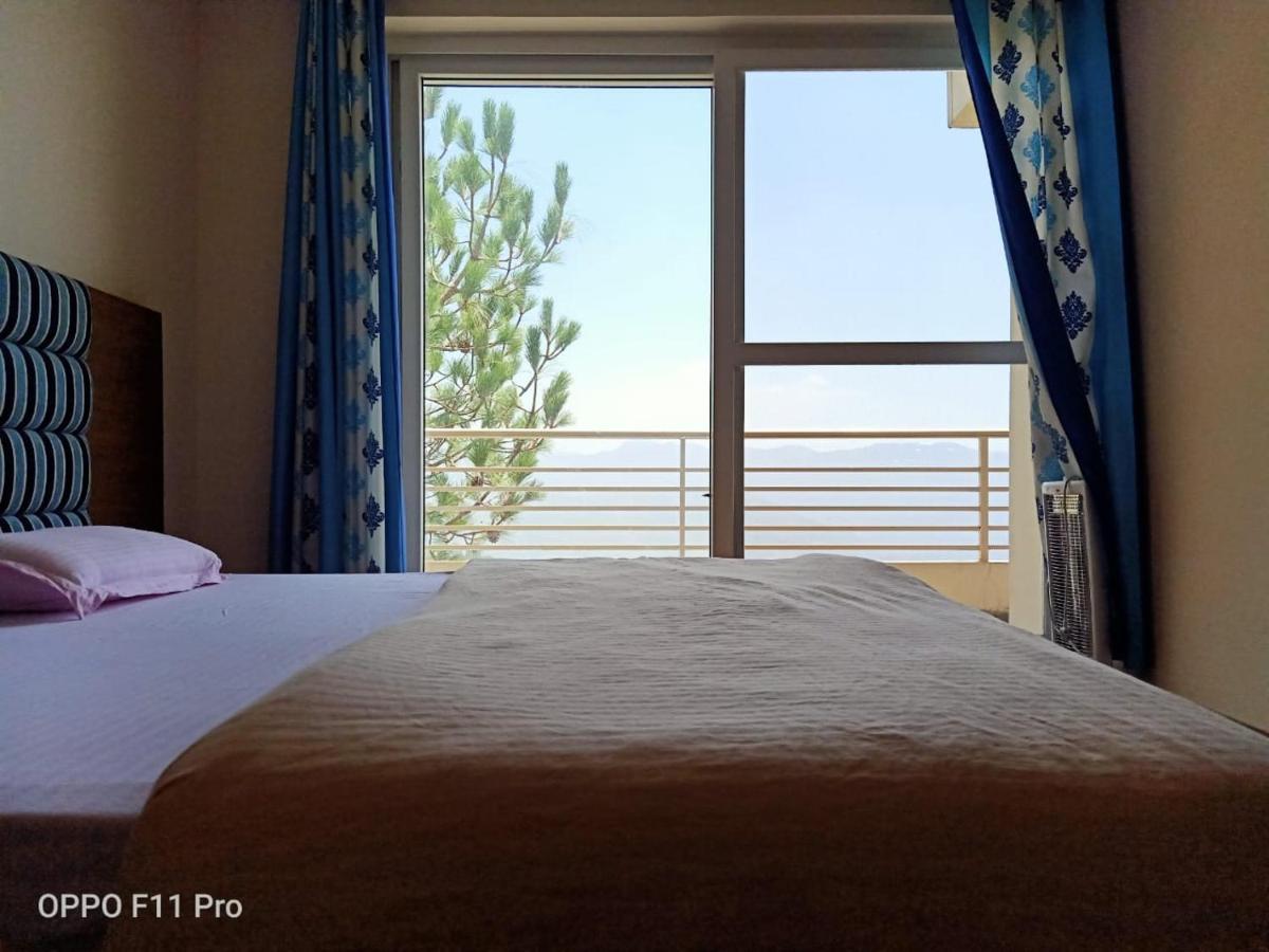 Pine Peak Villa Kasauli Luaran gambar